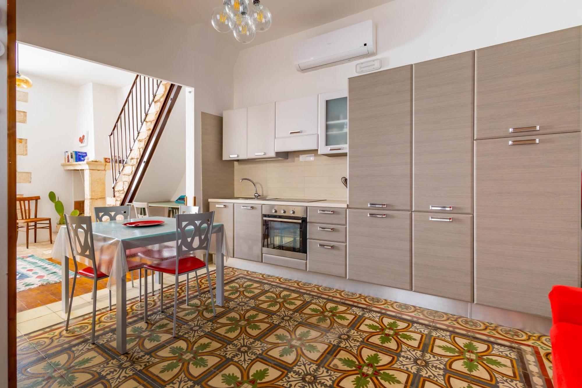 Antiche Mura Apartments "Nel Cuore Della Puglia"Bivani, Cucina, Terrazzo Turi Exterior foto